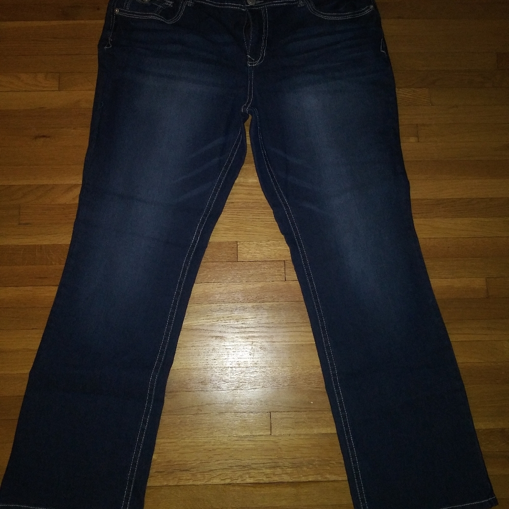 Plus sized Blue Jeans